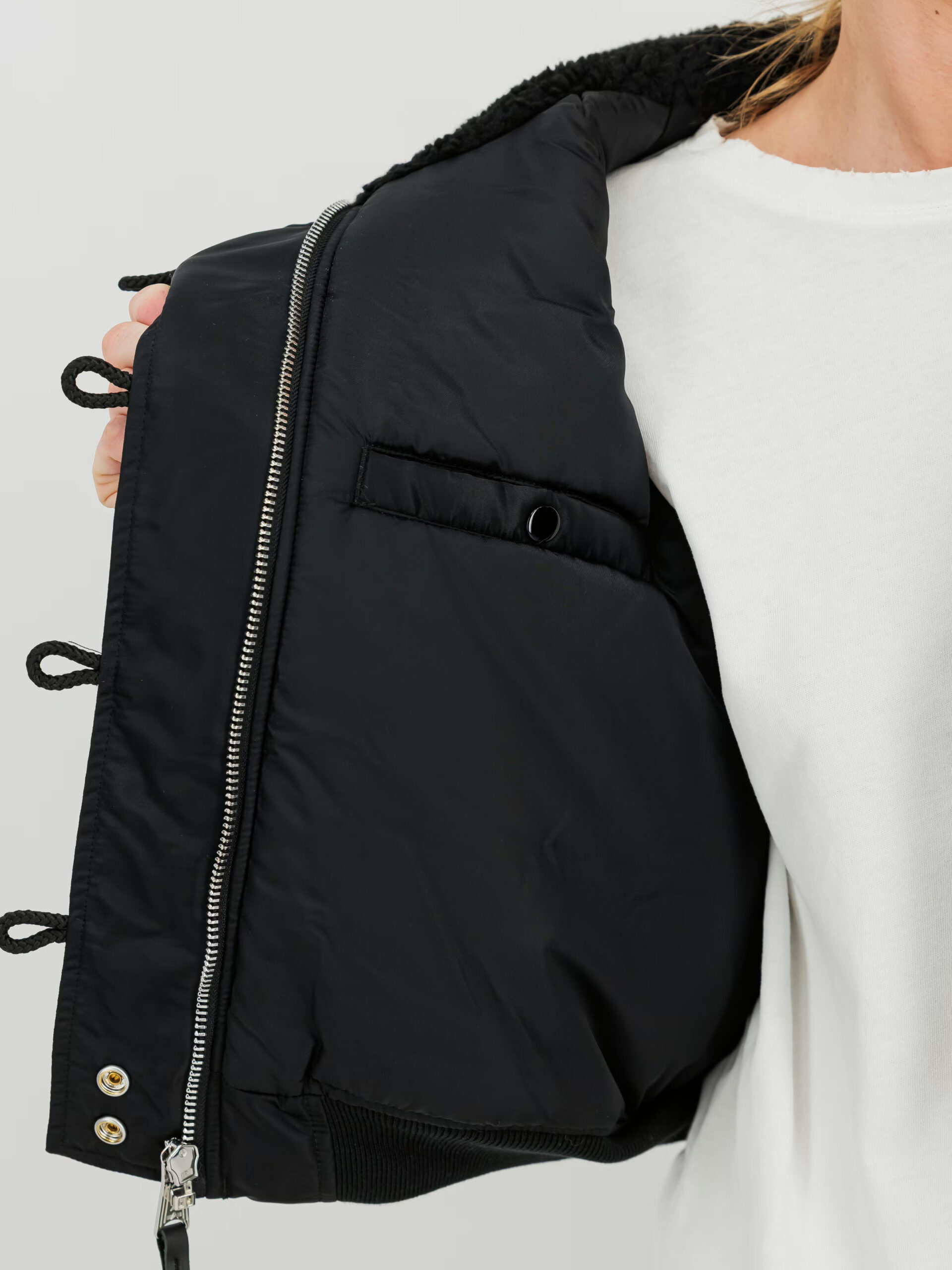 Alpha Industries - N-2B Cropped Loose Winter Jacket Women - immagine 5