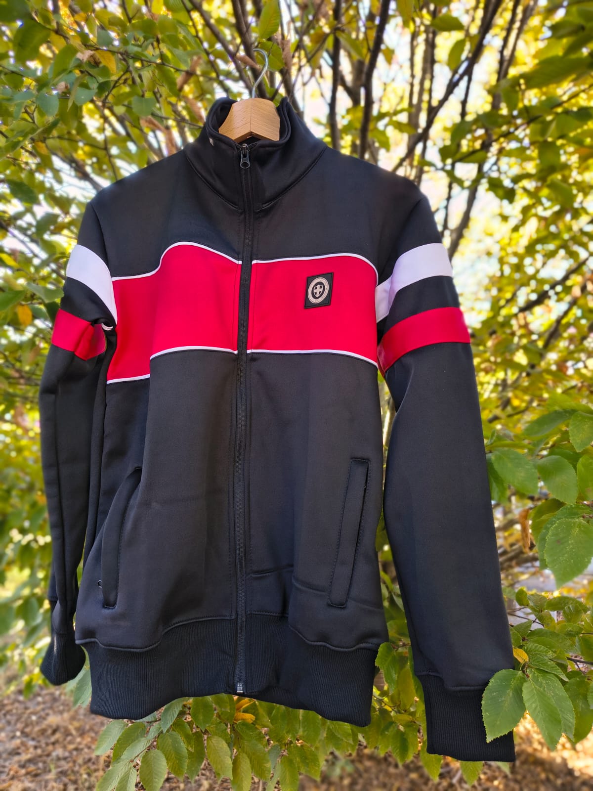 Three Stroke Productions – Track Top
